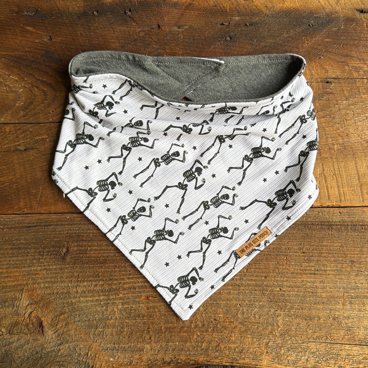 Fits 20-21" Neck