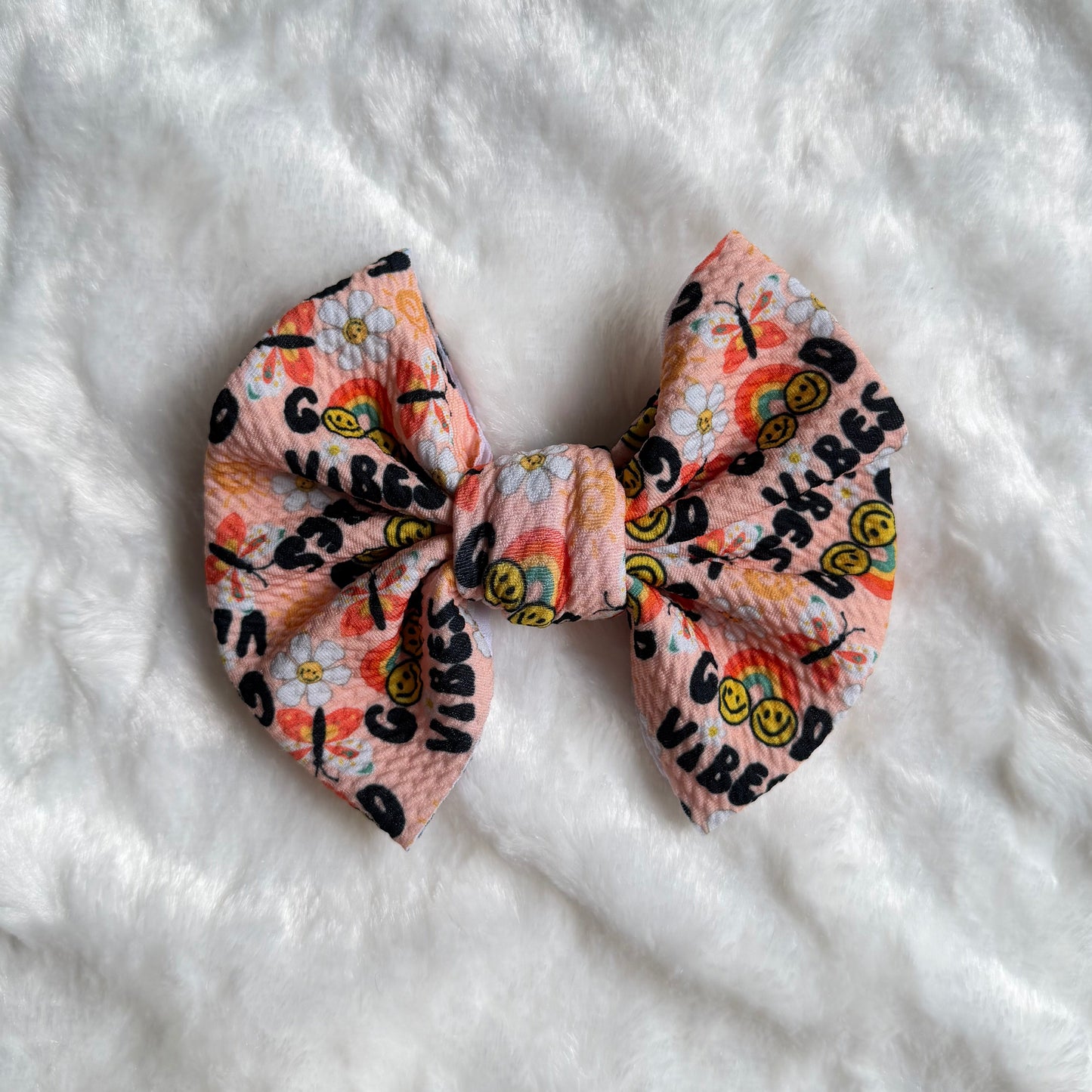 Good Vibes - 5” Knotty Dog Head Bows