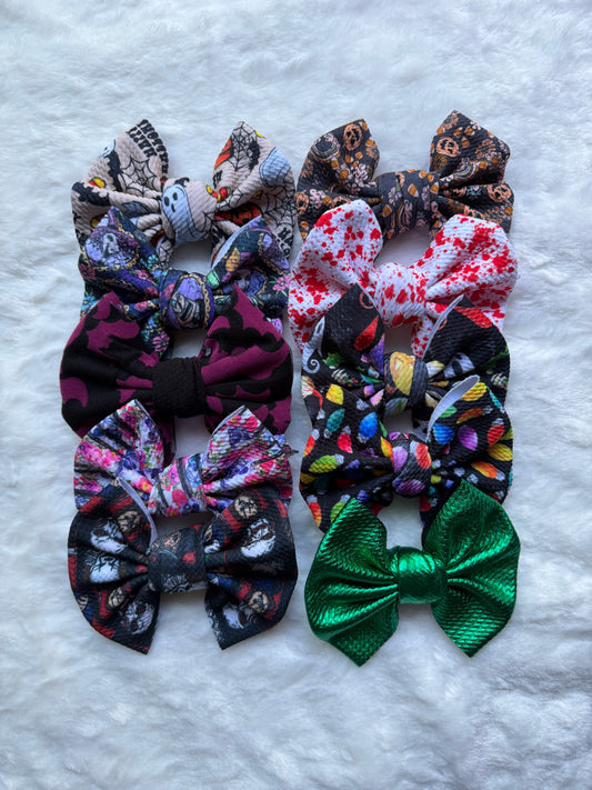 Knotty Dog Head Bow Bundle - 10 bows