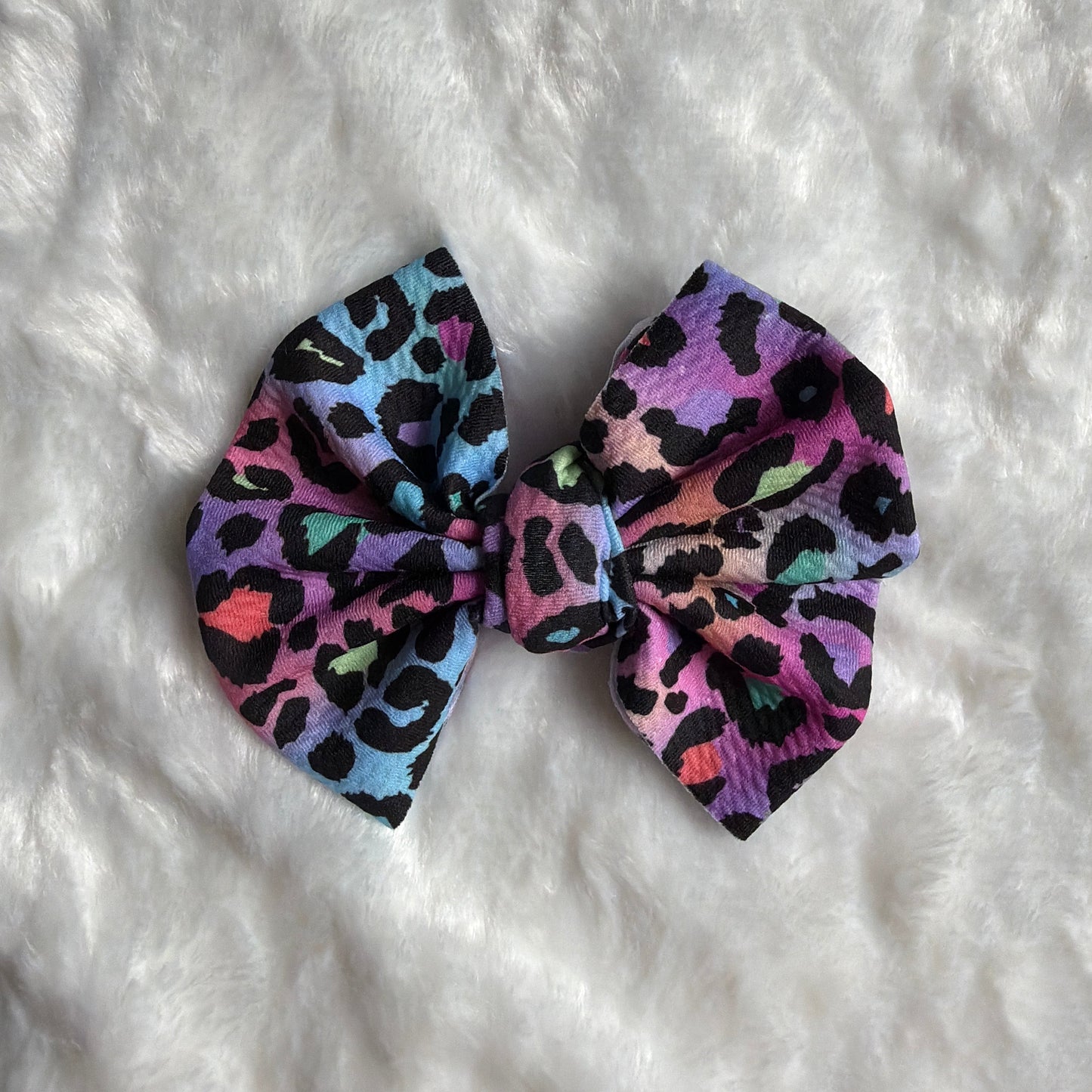 Leopard - 5” Knotty Dog Head Bows