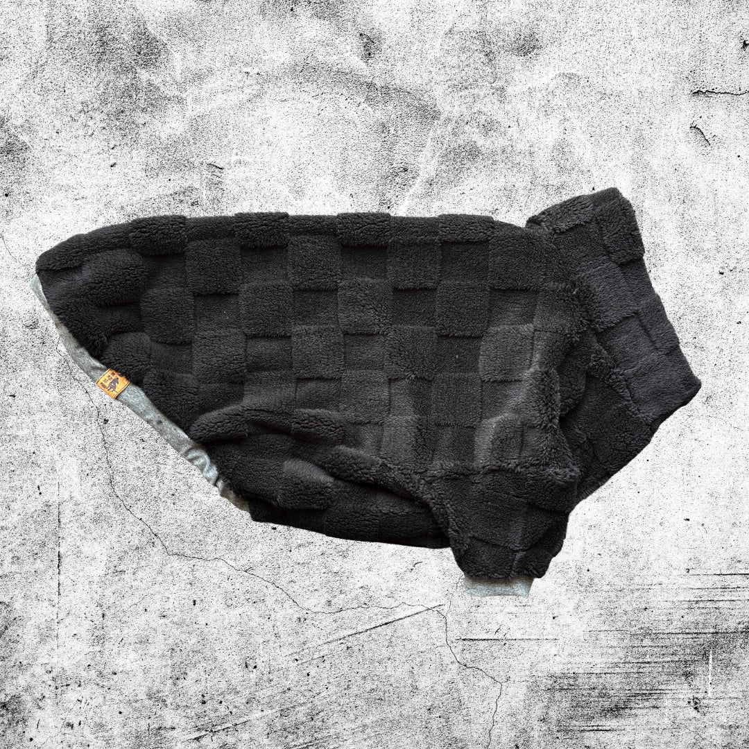 Checkered Floof - Black - Longsleeve Fleece