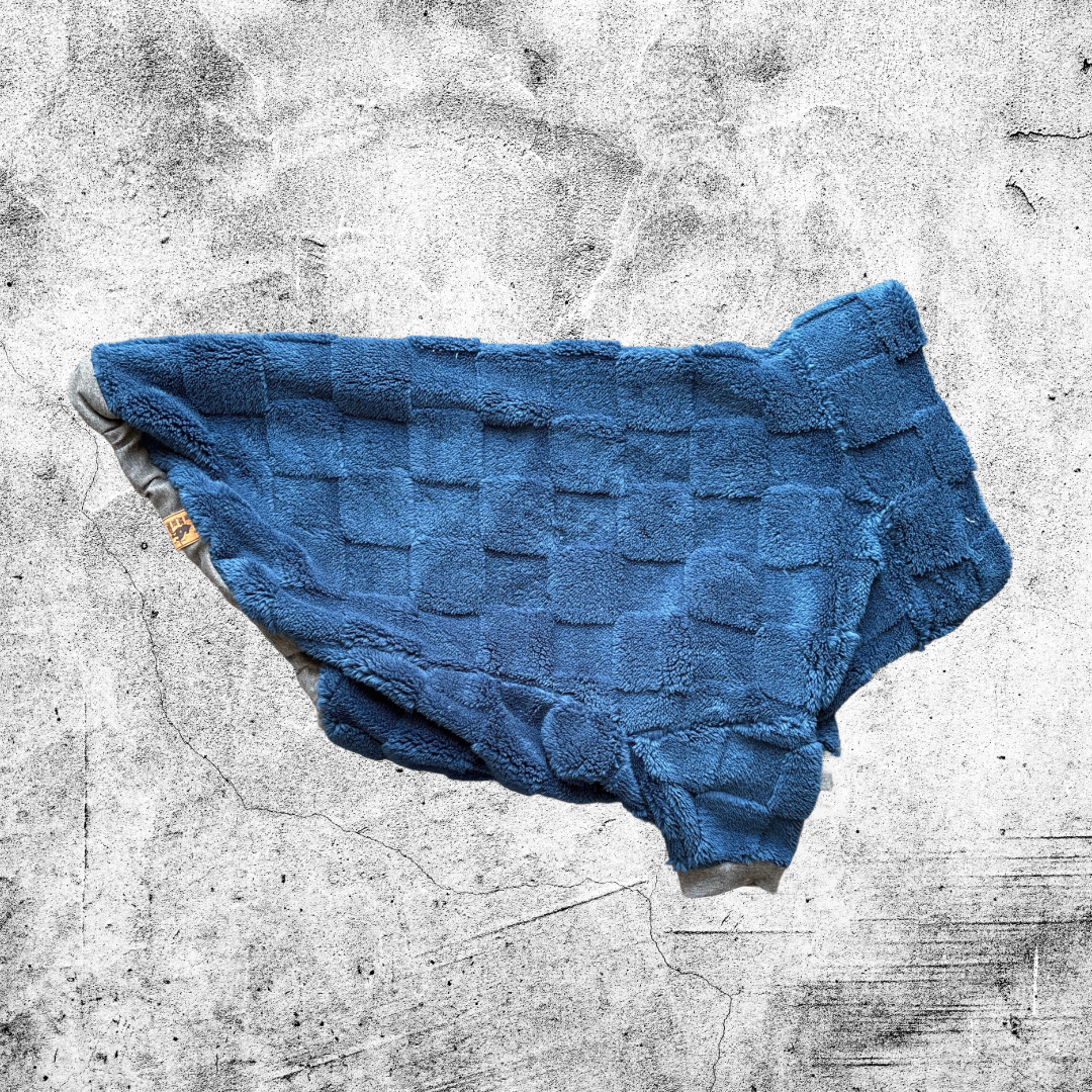 Checkered Floof - Blue - Longsleeve Fleece