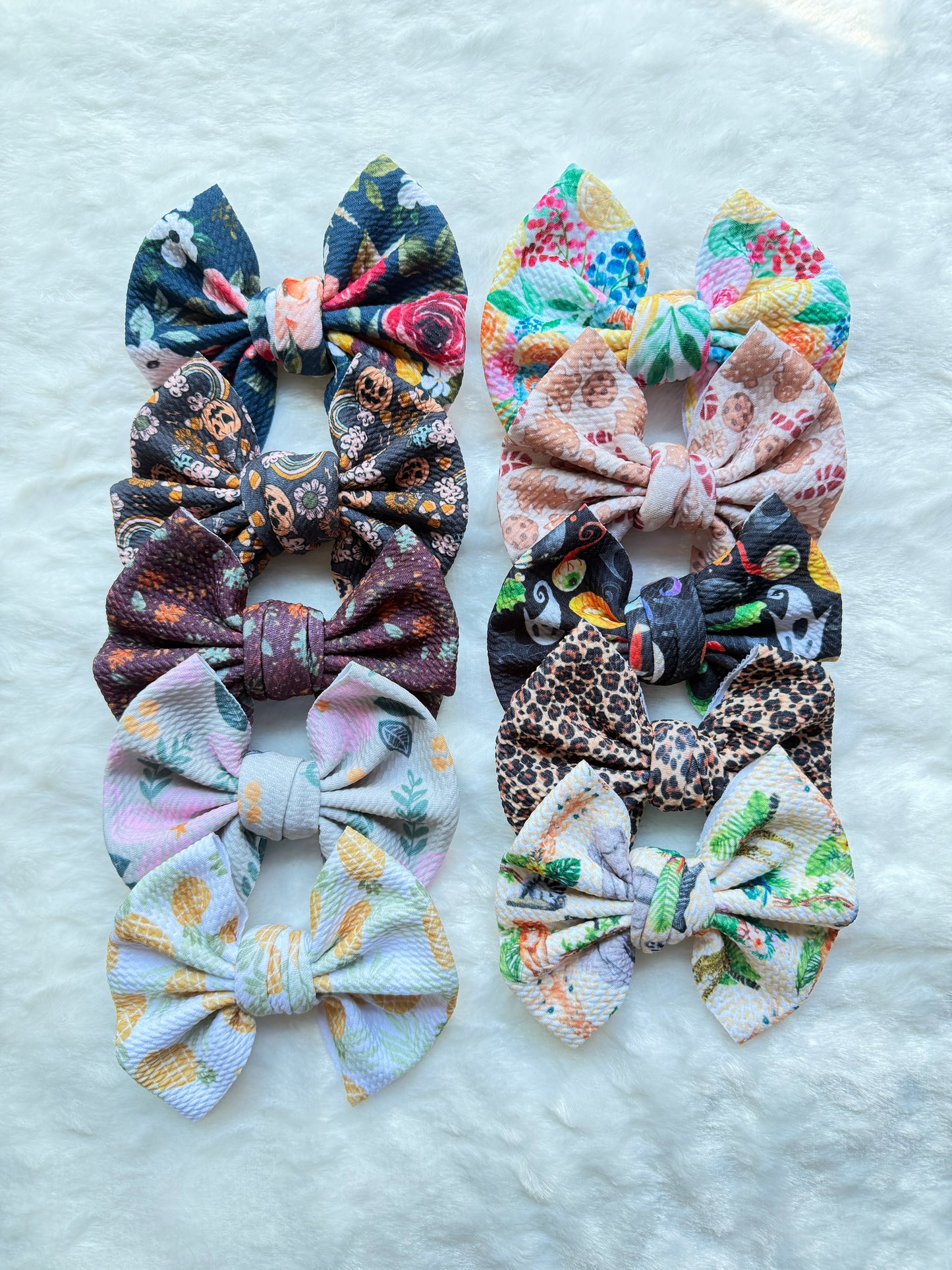 Knotty Dog Head Bow Bundle - 10 bows