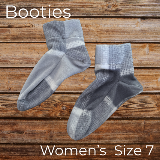 Fleece Booties - Gray Plaid