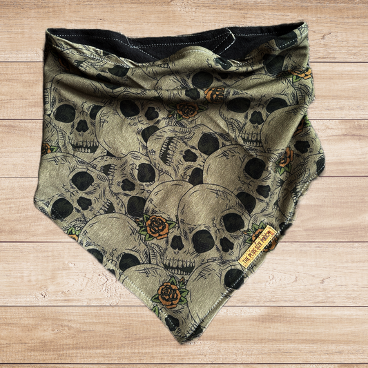 Upcycle - Skulls - Fits 16-17" Neck